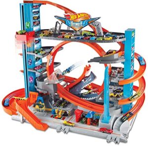 Hot-Wheels-FTB69-City-Garage-with-Loops-and-Shark-Connectable-Play-Set-with-2-Diecast-and-Mini-Toy-Car-Amazon-Exclusive-0.jpg